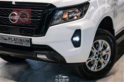 نیسان نەڤارا